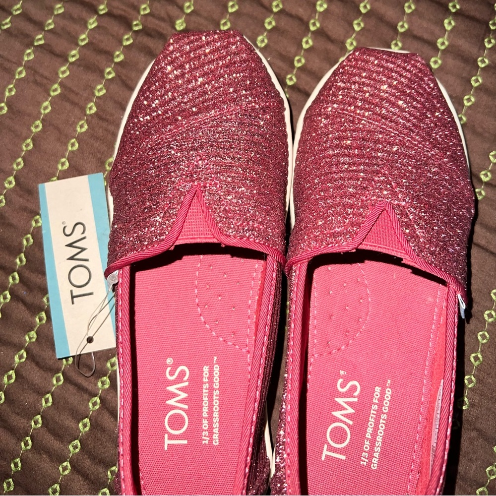 Toddler tom’s shoes